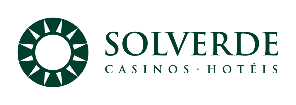 Logo SOLVERDE Branco Verde horiz Formacao e Desenvolvimento RH